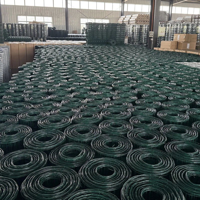 Plastic Coated Mesh Fencing Plastic Coated Mesh Fencing